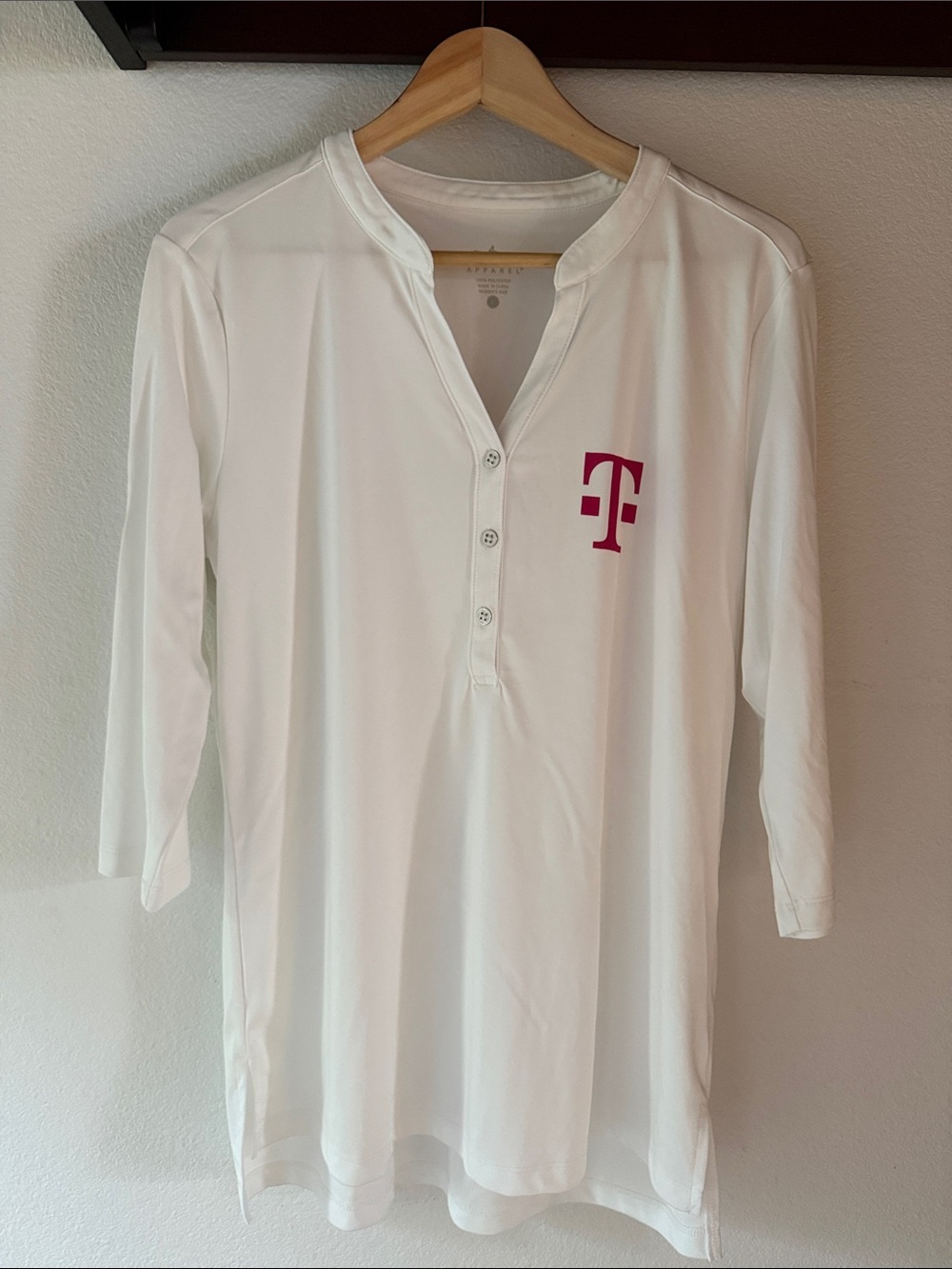 T Mobile Logo Charles River Apparel White Henley with Pink Logo, NWOT, Size L
